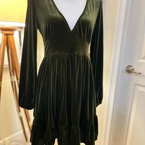 HALARA Deep Green Velvet Long Sleeve Dress